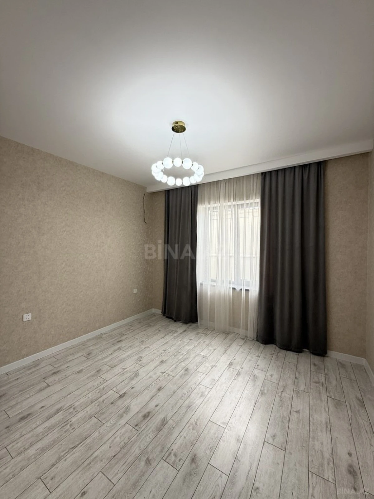 Satılır 4 otaqlı həyət evi 155 m²
