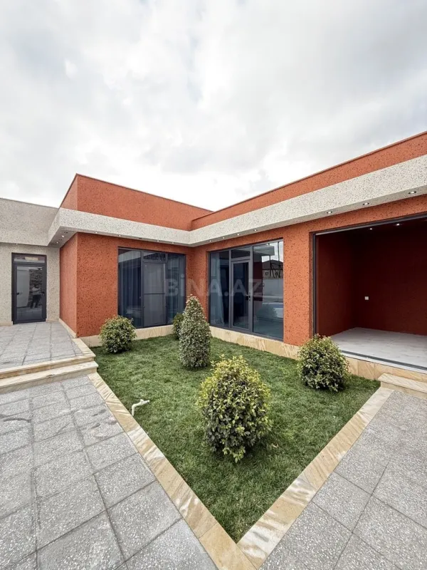Satılır 4 otaqlı həyət evi 155 m²