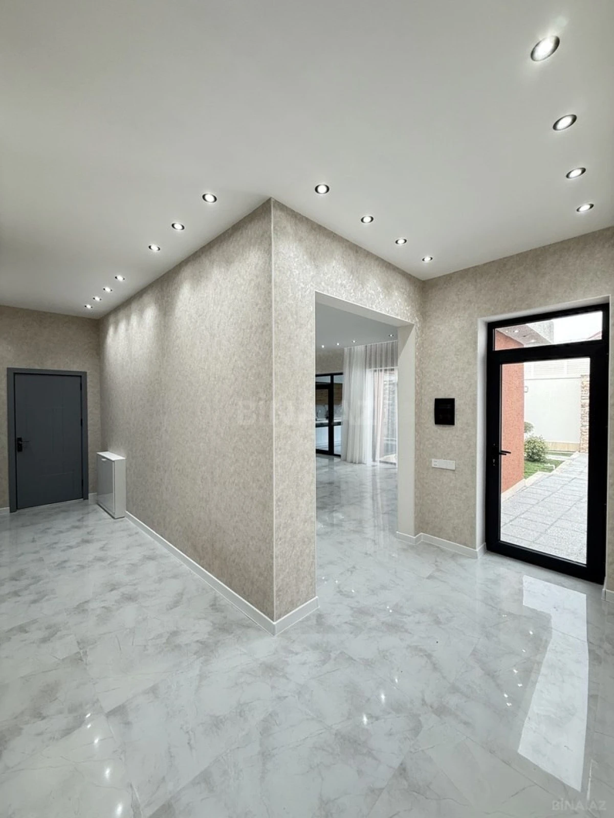 Satılır 4 otaqlı həyət evi 155 m²