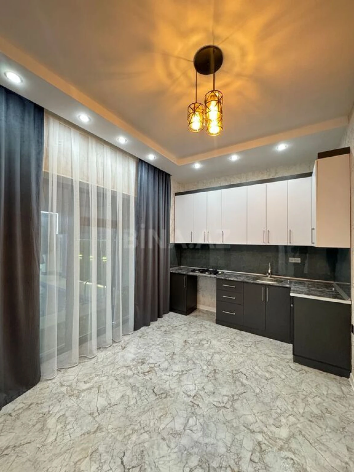 Satılır 4 otaqlı həyət evi 170 m²