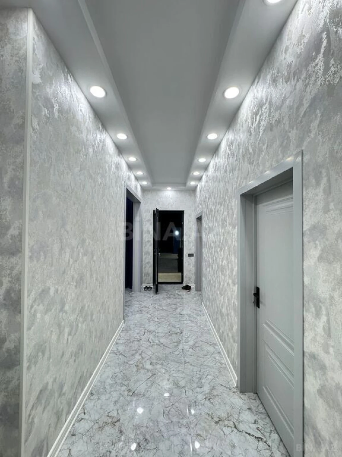 Satılır 4 otaqlı həyət evi 170 m²