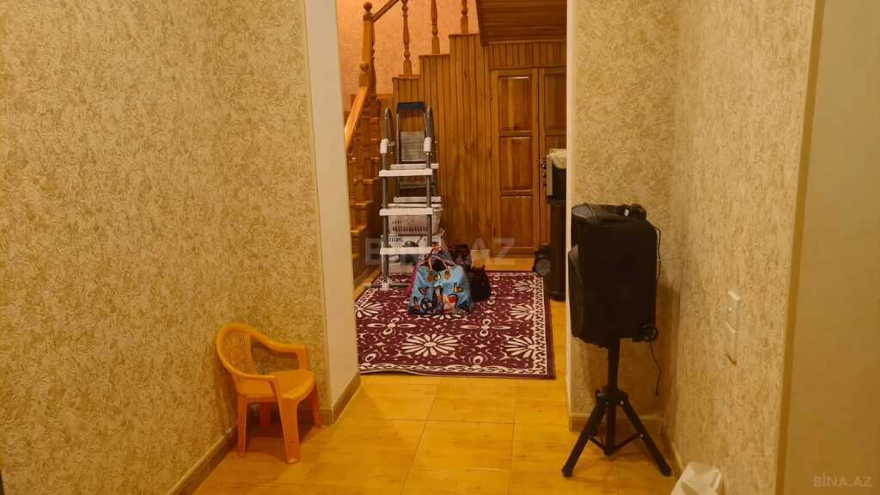 Satılır 4 otaqlı həyət evi 180 m²