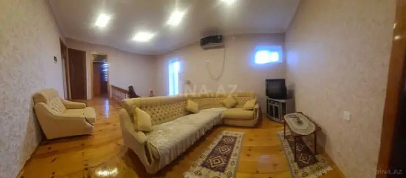 Satılır 4 otaqlı həyət evi 180 m²