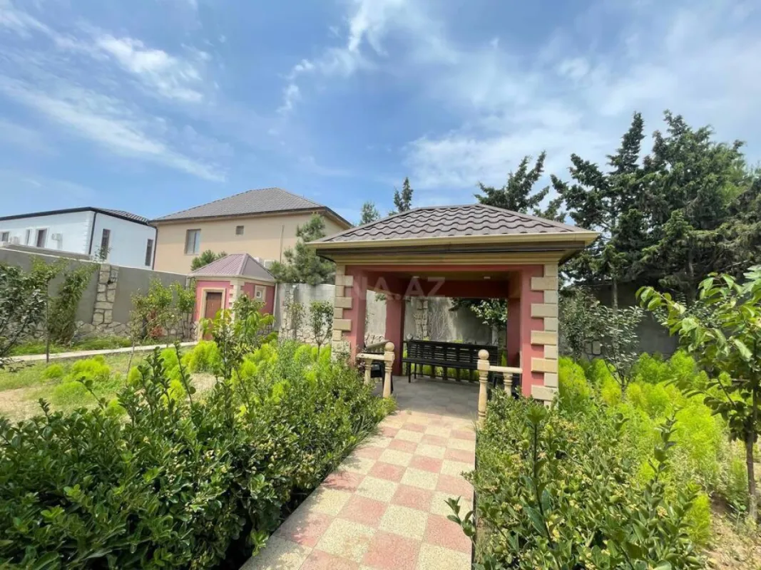 Satılır 4 otaqlı həyət evi 180 m²