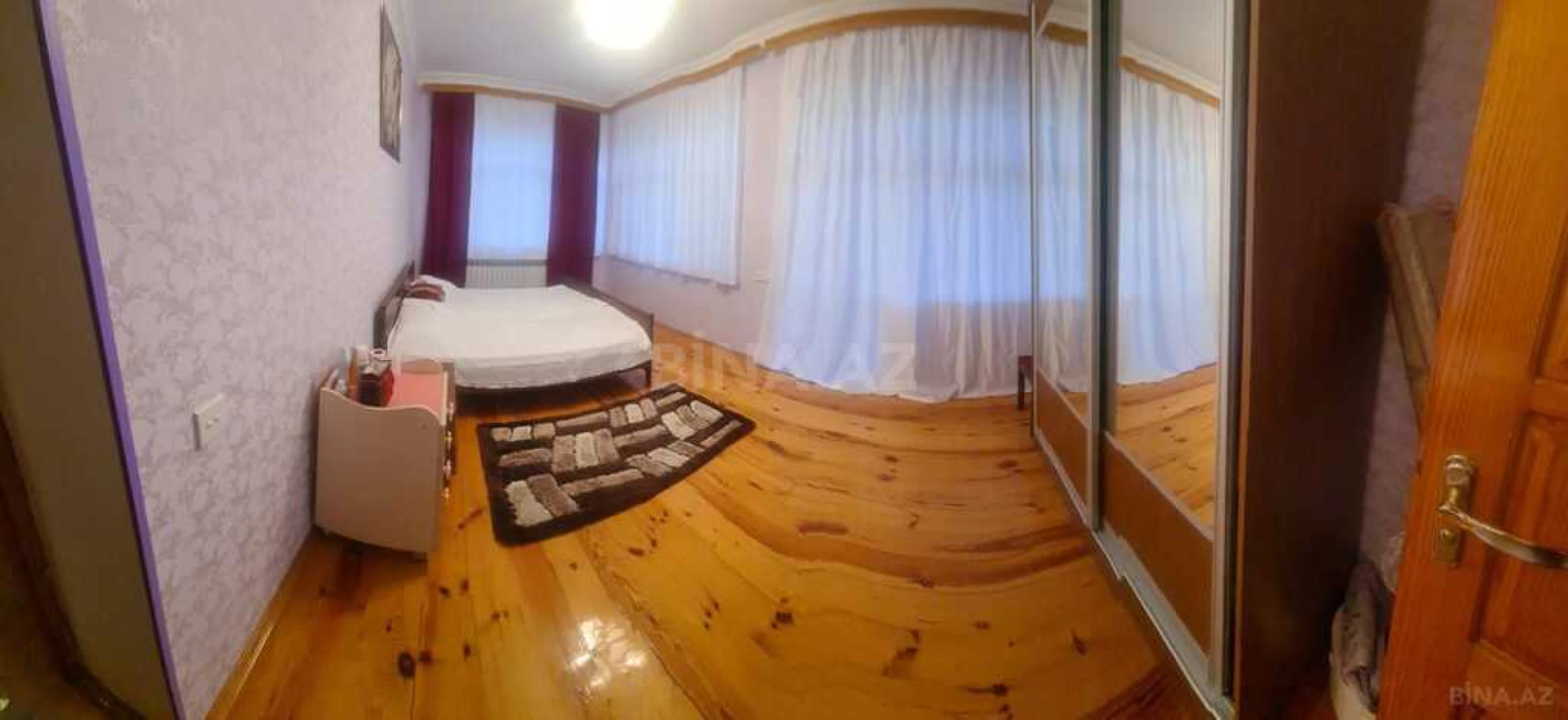 Satılır 4 otaqlı həyət evi 180 m²