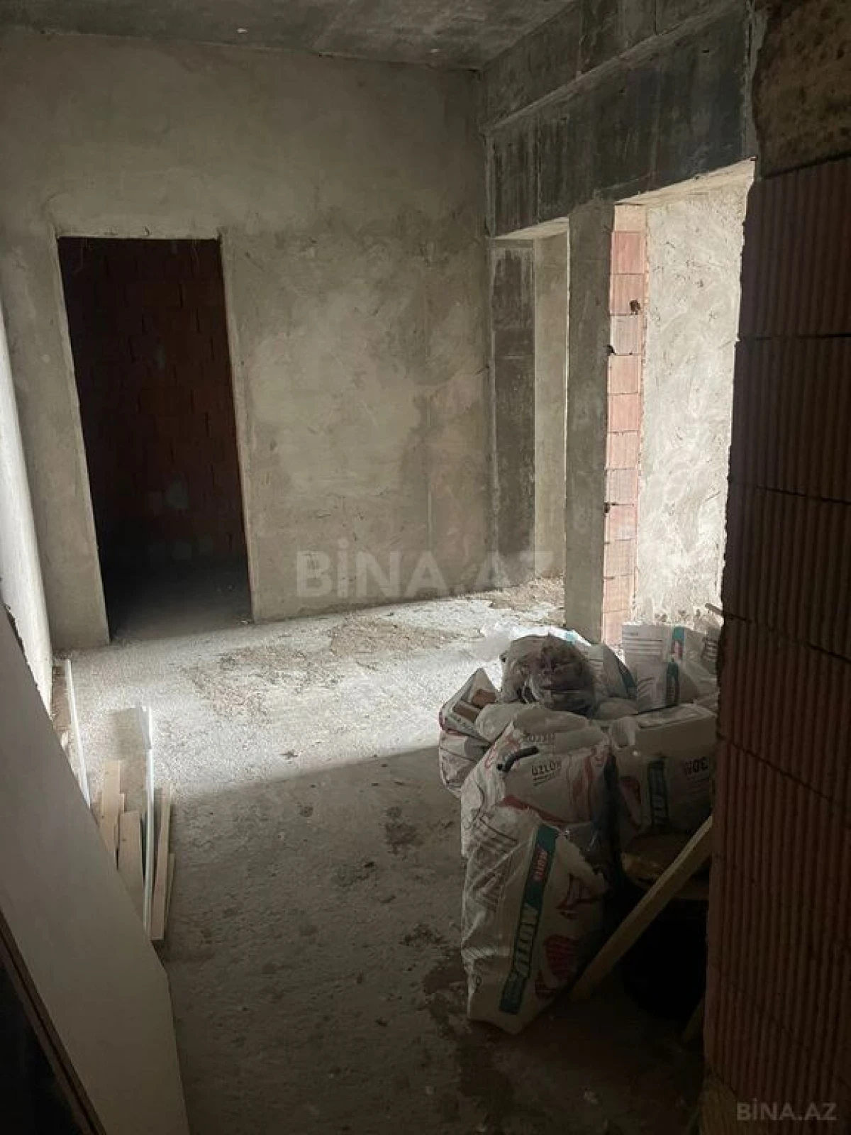 Satılır 1 otaqlı mənzil 49 m²