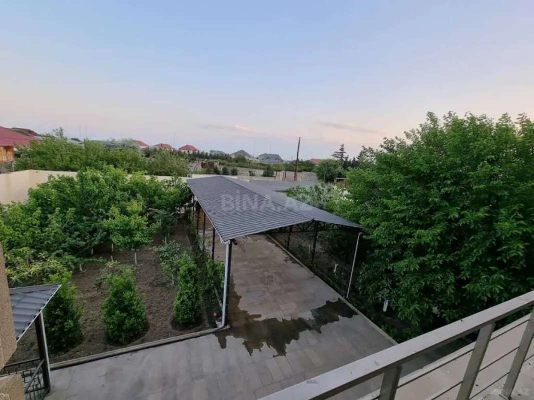 Satılır 5 otaqlı həyət evi 600 m²