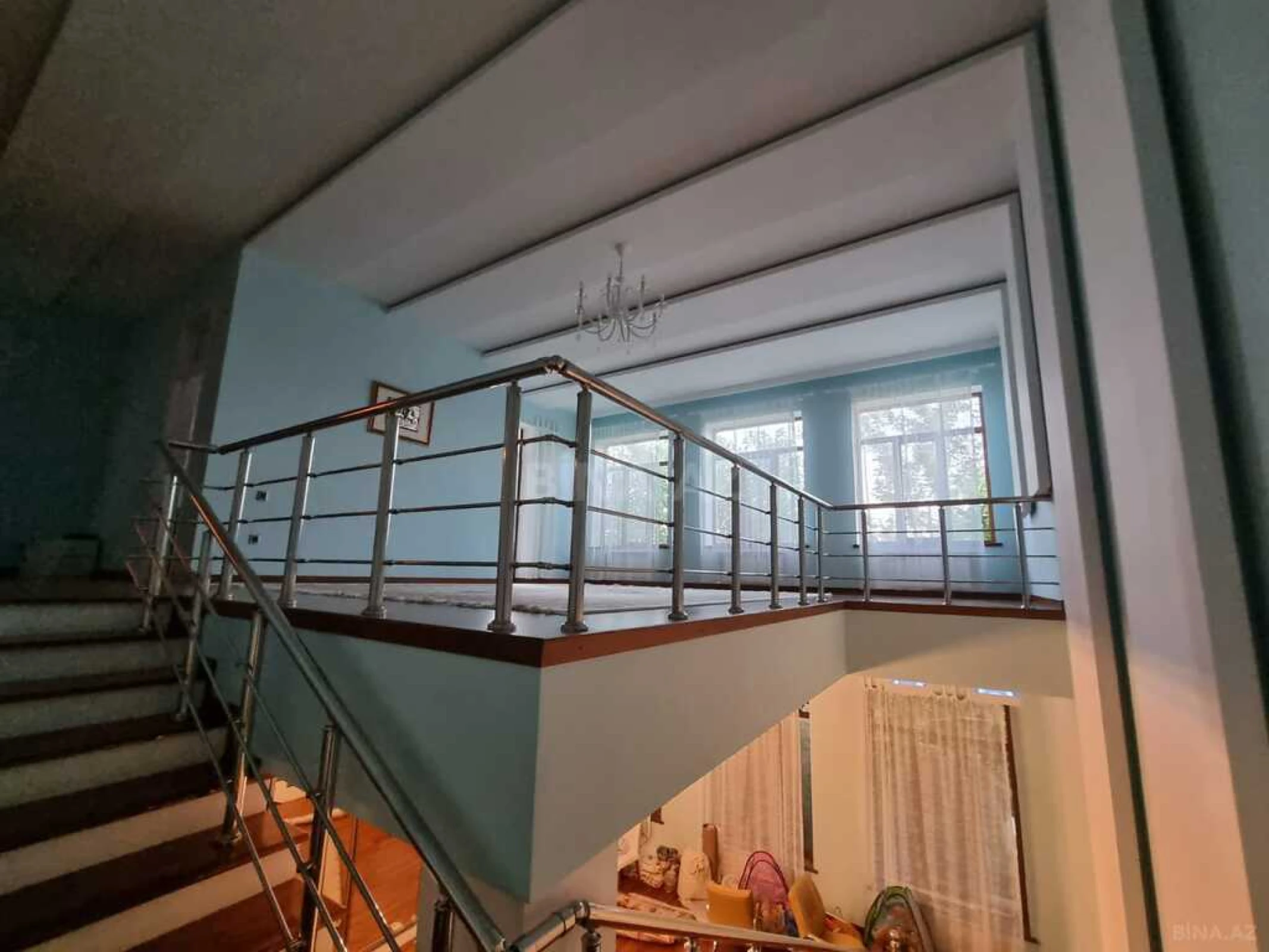 Satılır 5 otaqlı həyət evi 600 m²