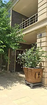 Satılır 5 otaqlı həyət evi 600 m²