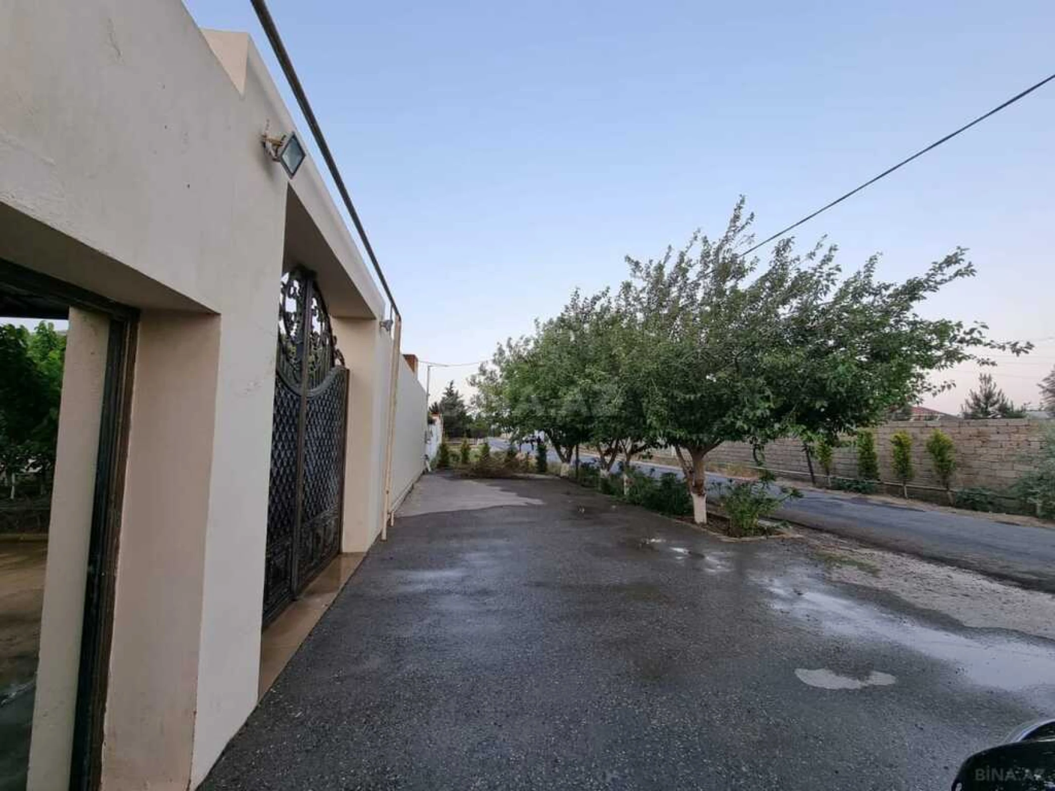 Satılır 5 otaqlı həyət evi 600 m²