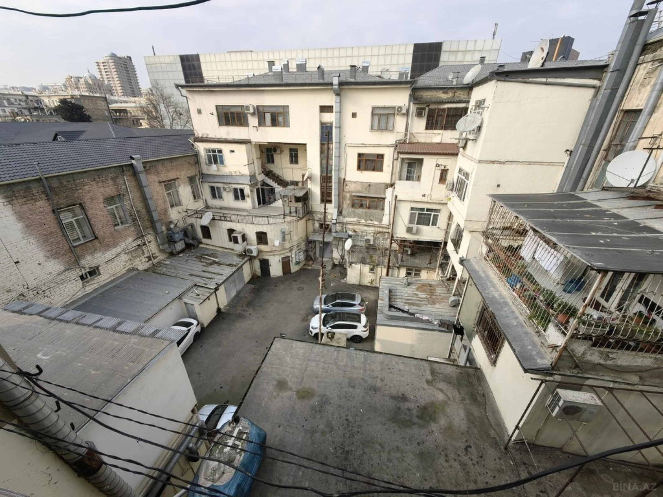 Satılır 3 otaqlı mənzil 73 m²