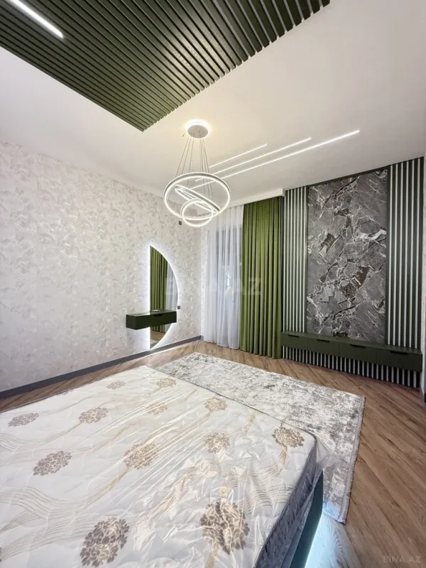 Satılır 5 otaqlı həyət evi 220 m²