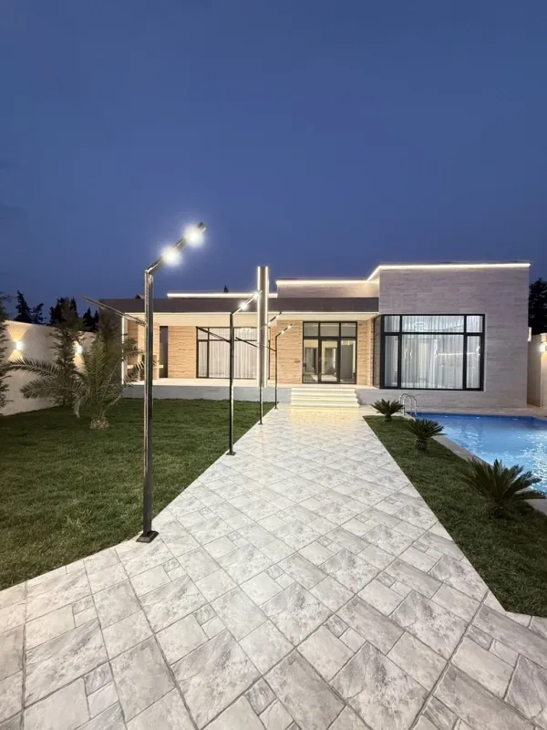 Satılır 5 otaqlı həyət evi 220 m²
