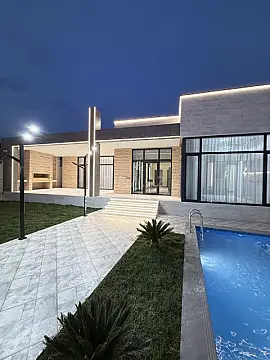 Satılır 5 otaqlı həyət evi 220 m²