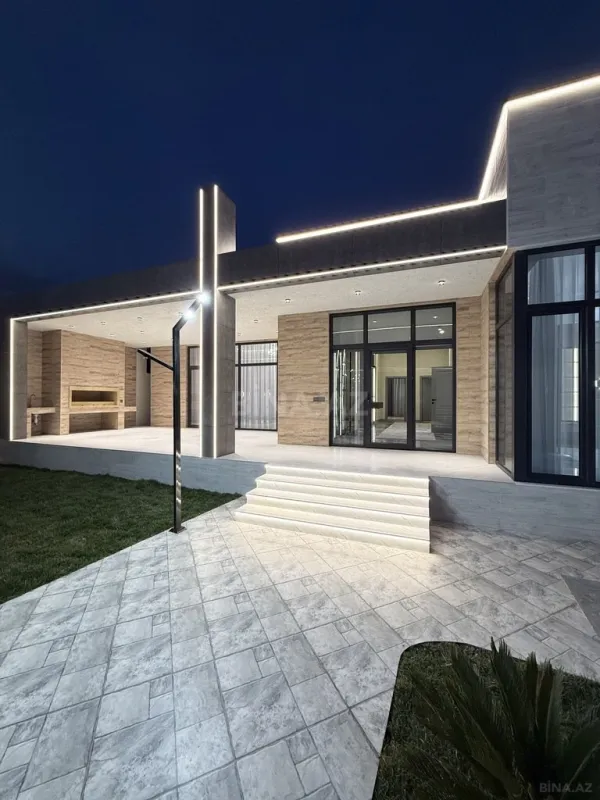 Satılır 5 otaqlı həyət evi 220 m²