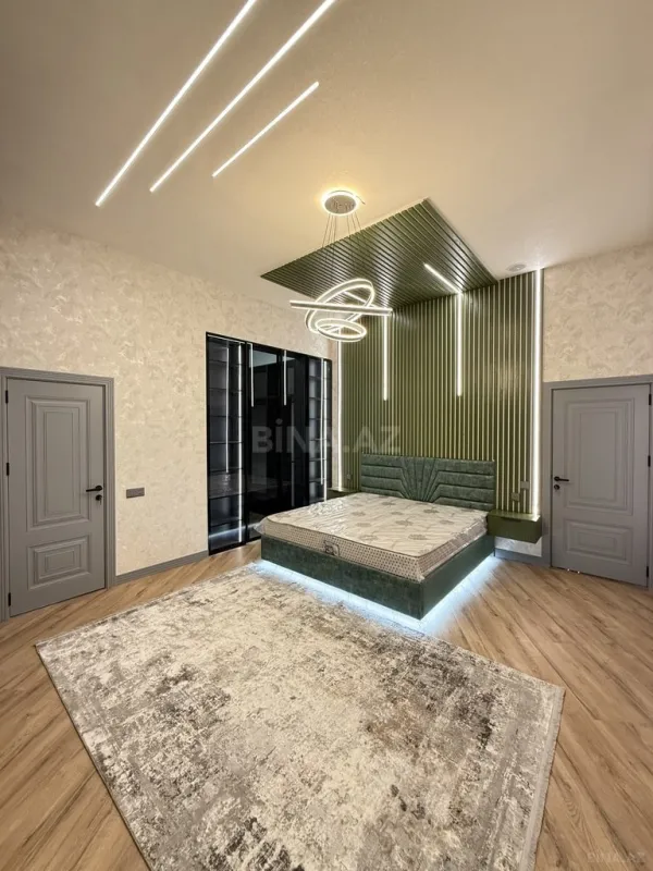 Satılır 5 otaqlı həyət evi 220 m²