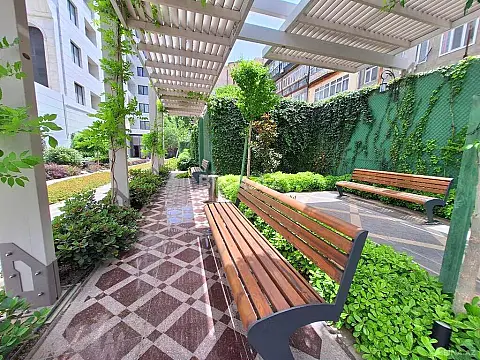 Satılır 5 otaqlı mənzil 205 m²