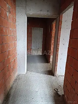 Satılır 5 otaqlı mənzil 205 m²