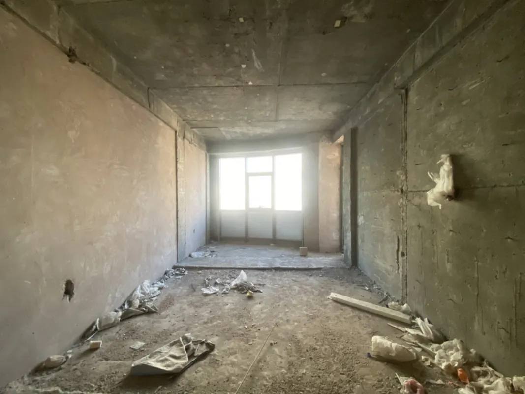 Satılır 4 otaqlı mənzil 210 m²