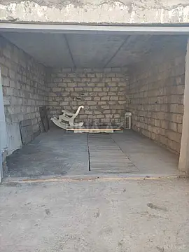 Satılır qaraj 18 m²