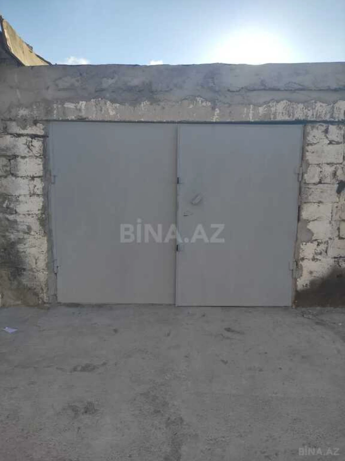Satılır qaraj 18 m²