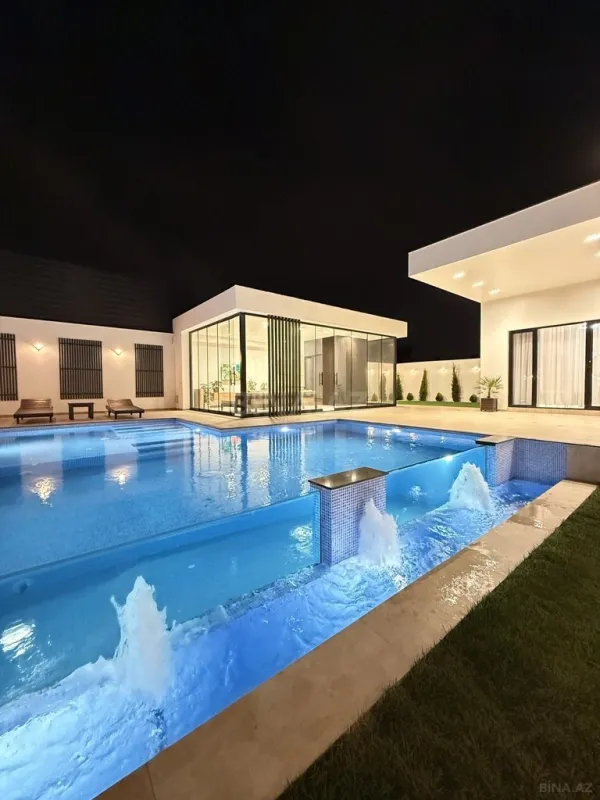 Satılır 5 otaqlı həyət evi 260 m²