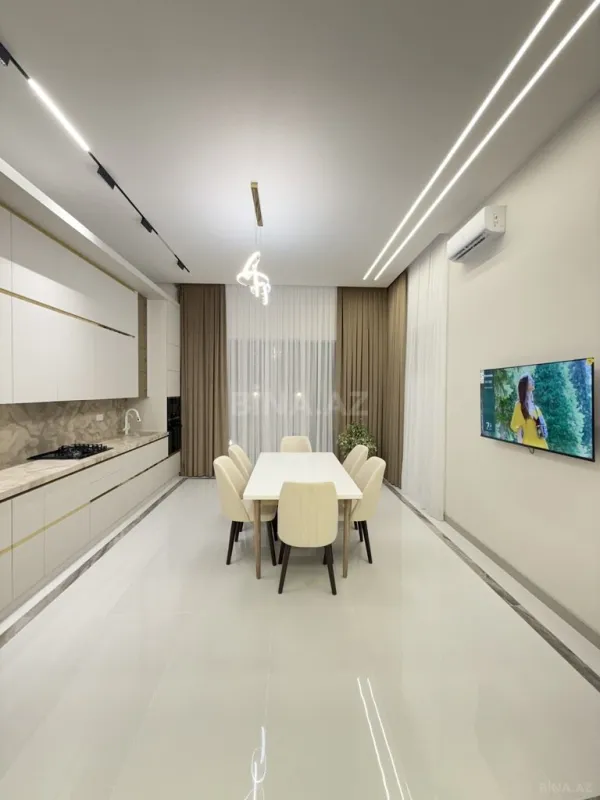 Satılır 5 otaqlı həyət evi 260 m²