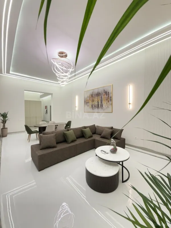 Satılır 5 otaqlı həyət evi 260 m²