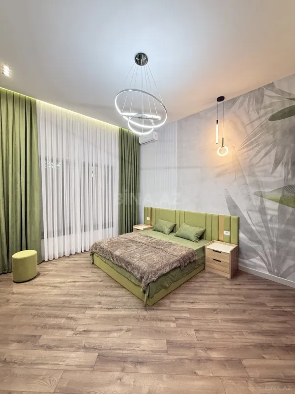 Satılır 5 otaqlı həyət evi 260 m²