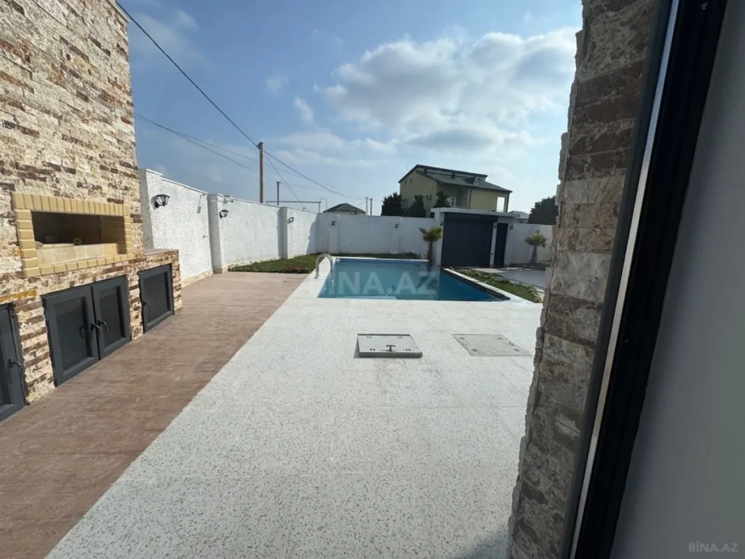 Satılır 5 otaqlı həyət evi 200 m²