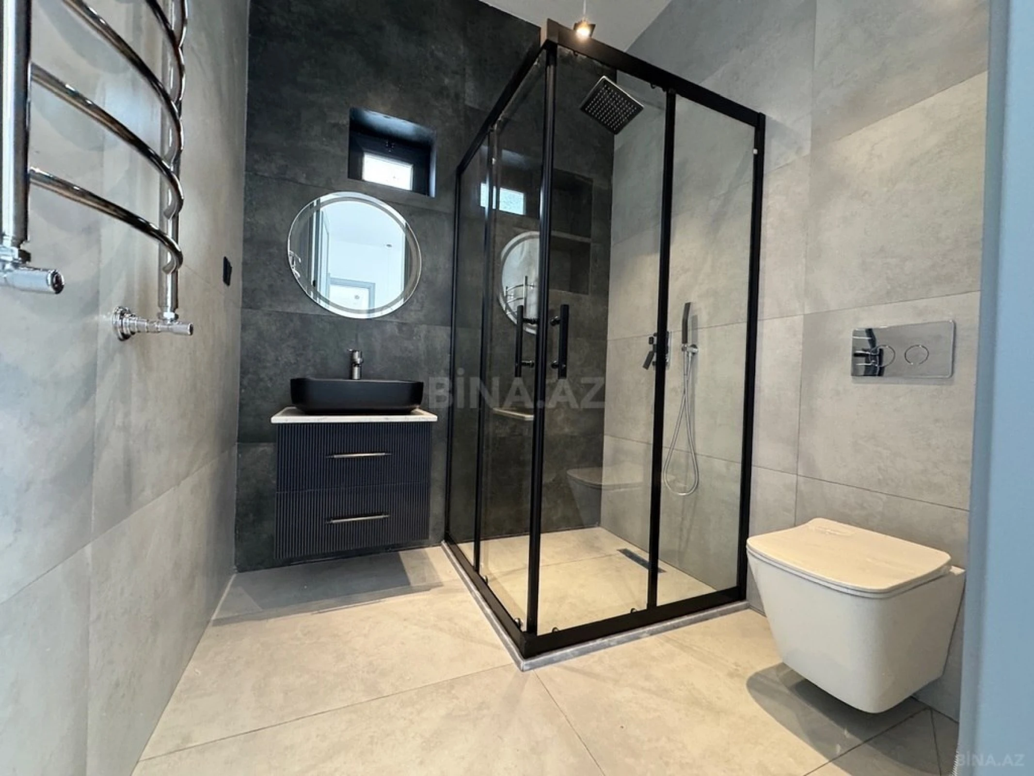 Satılır 5 otaqlı həyət evi 200 m²