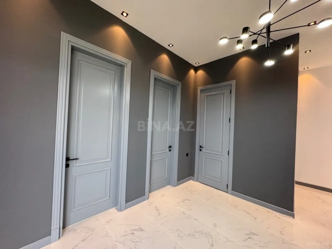 Satılır 5 otaqlı həyət evi 200 m²