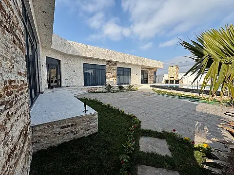 Satılır 5 otaqlı həyət evi 200 m² — Bakı, Mərdəkan 5 otaq 200.00 m²