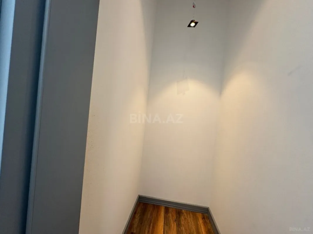 Satılır 5 otaqlı həyət evi 200 m²