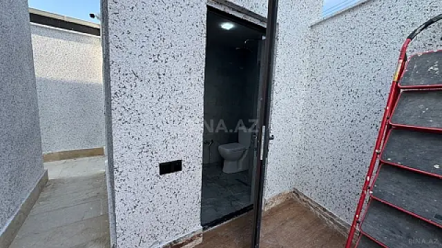 Satılır 5 otaqlı həyət evi 200 m²