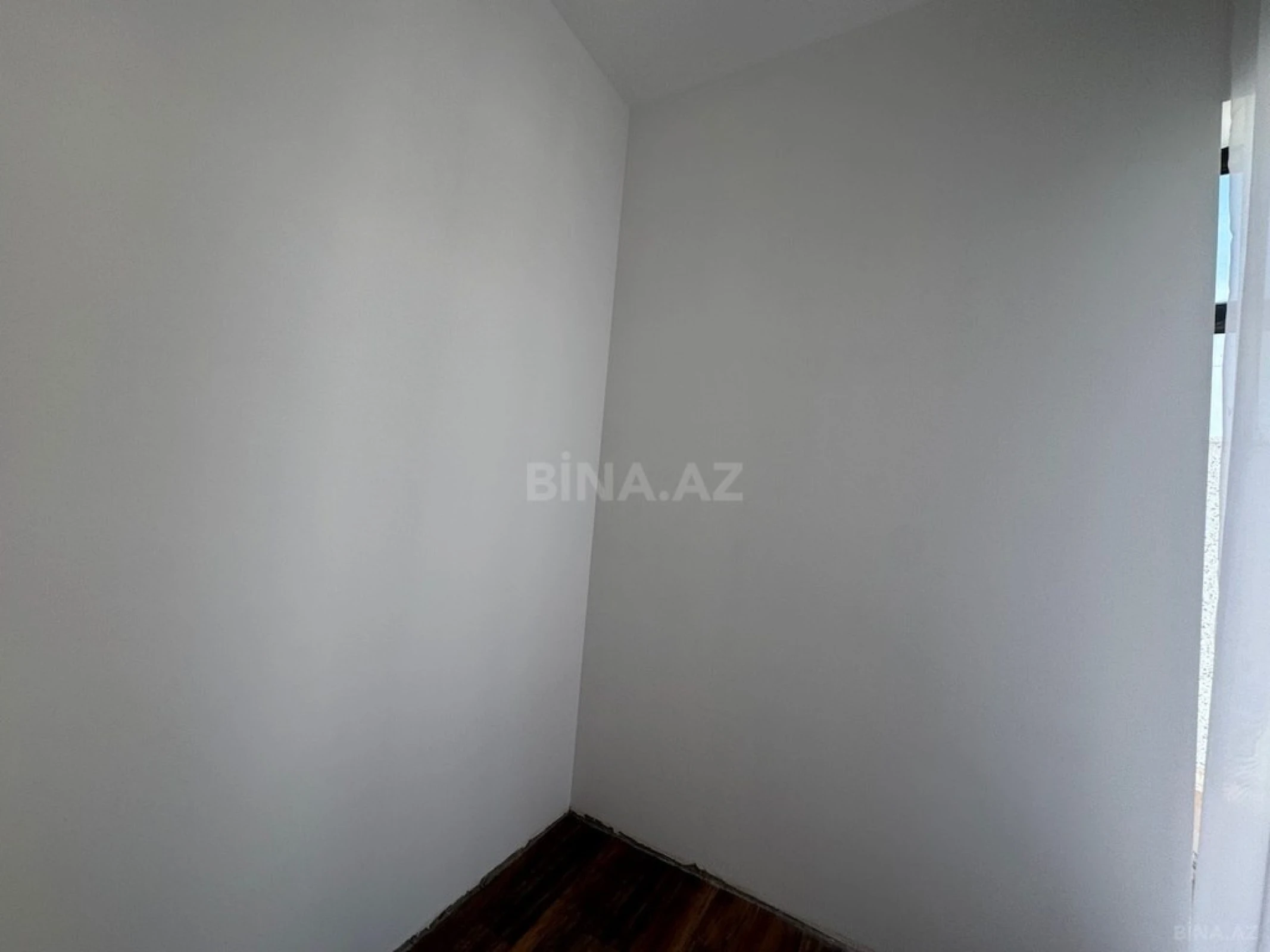 Satılır 5 otaqlı həyət evi 200 m²