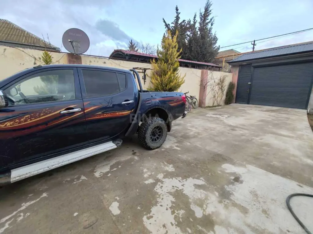 Satılır 4 otaqlı həyət evi 140 m²