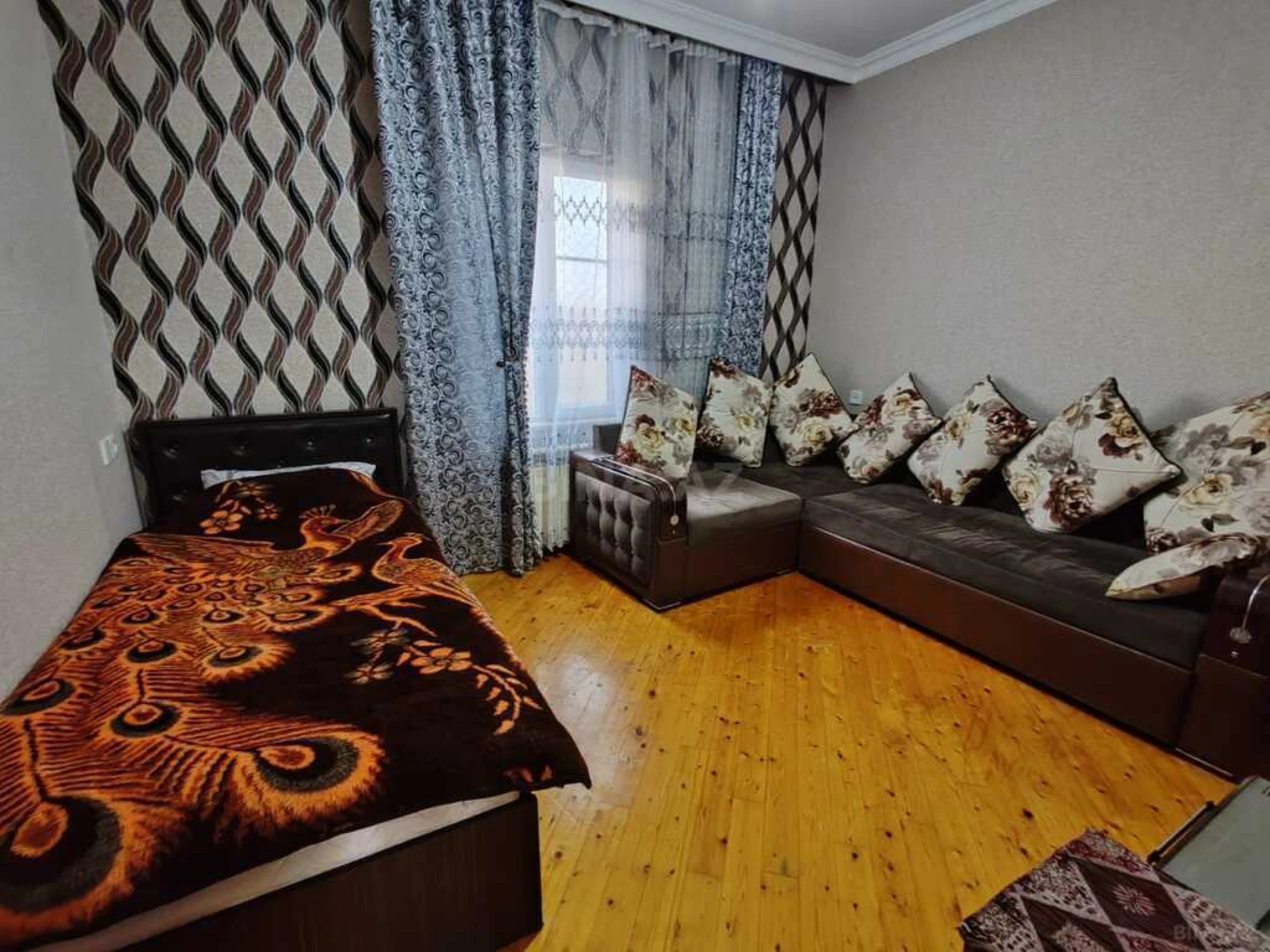 Satılır 4 otaqlı həyət evi 140 m²