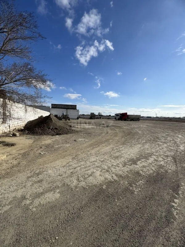 Satılır torpaq sahəsi 689 m²