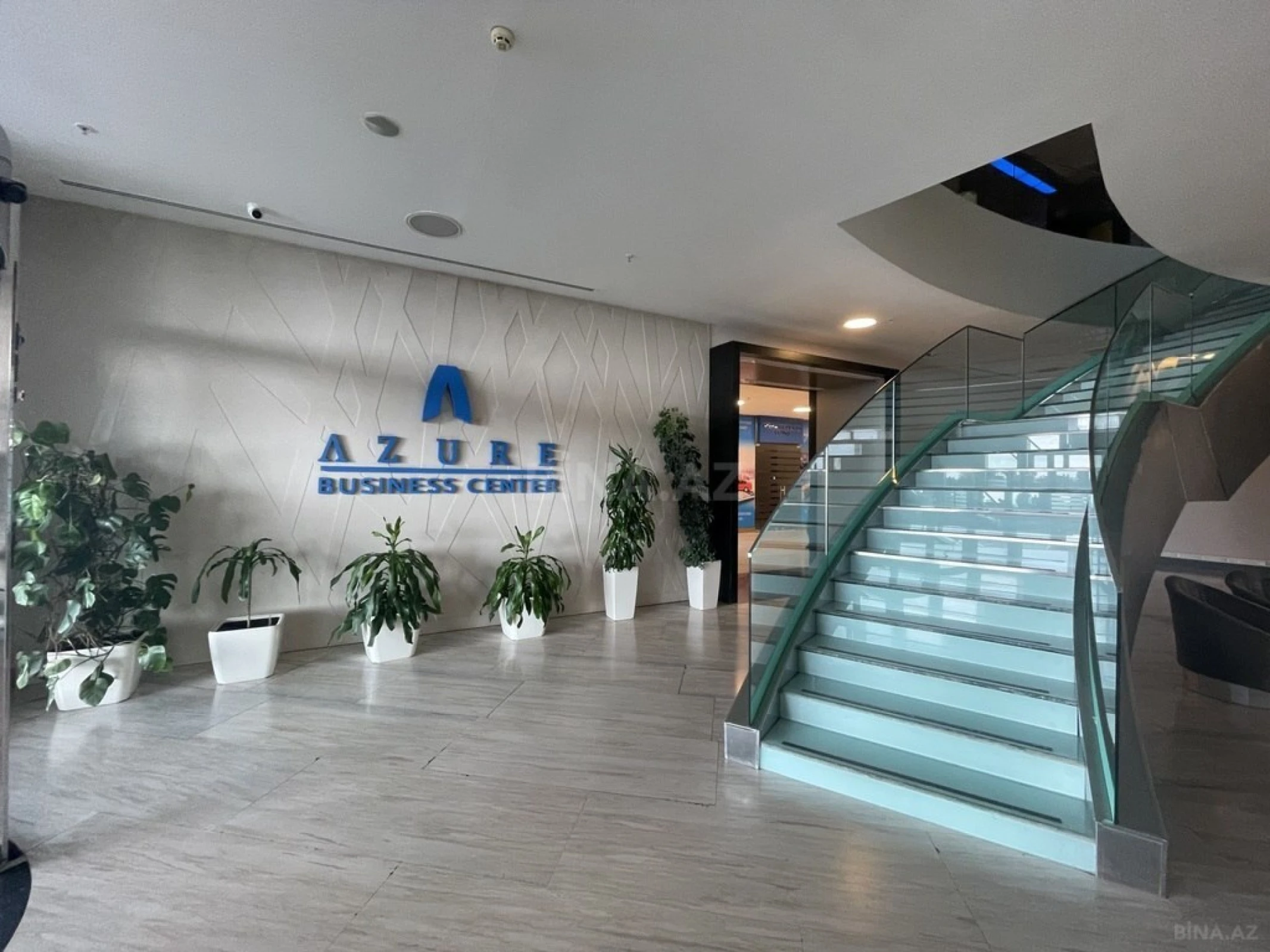 Kirayə verilir 3 otaqlı ofis 95 m²