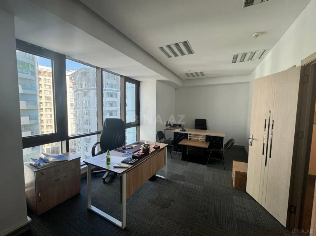 Kirayə verilir 3 otaqlı ofis 95 m²