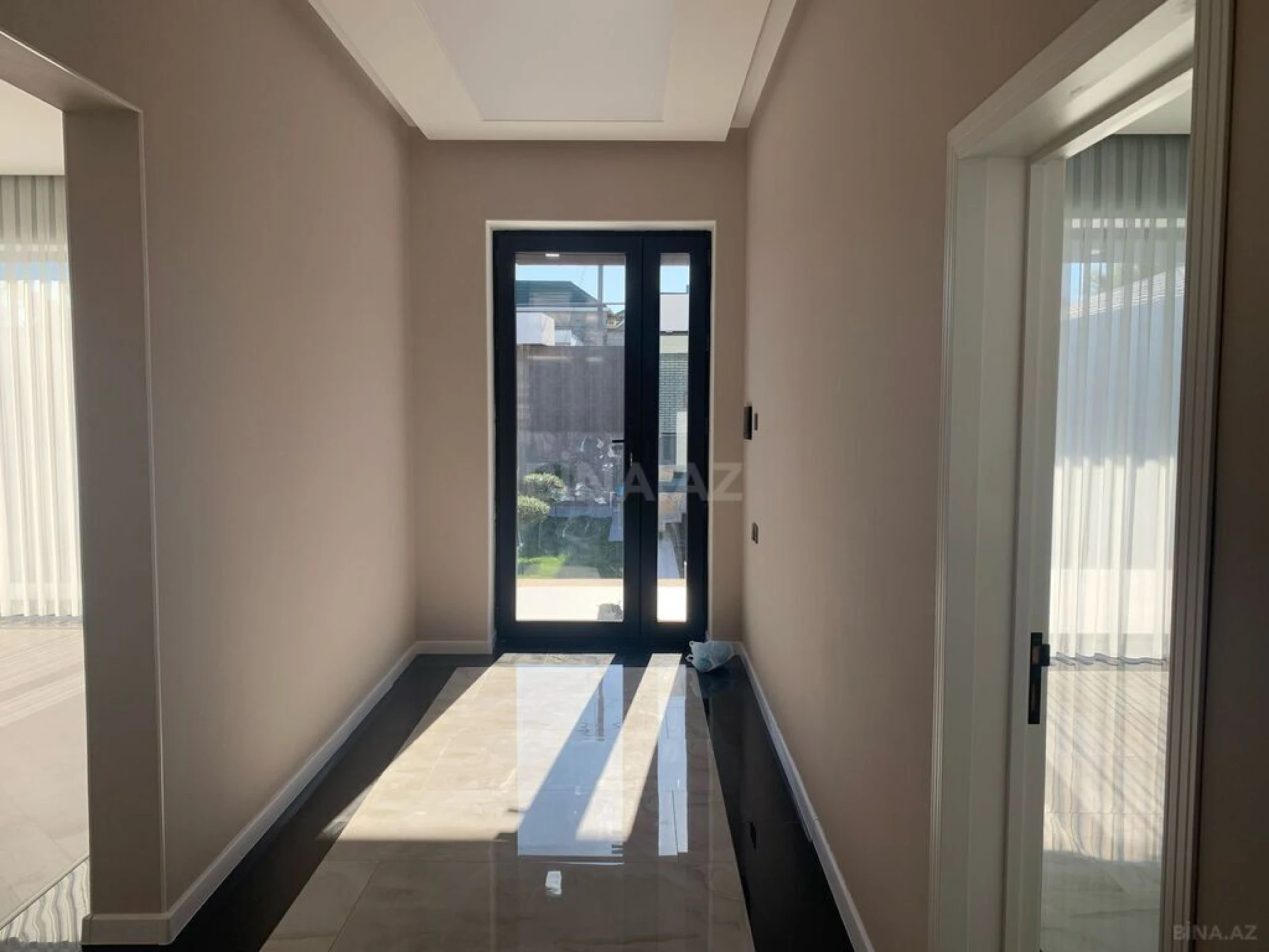 Satılır 6 otaqlı həyət evi 170 m²