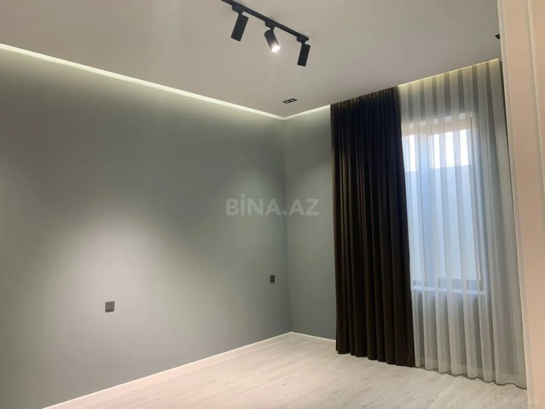 Satılır 6 otaqlı həyət evi 170 m²