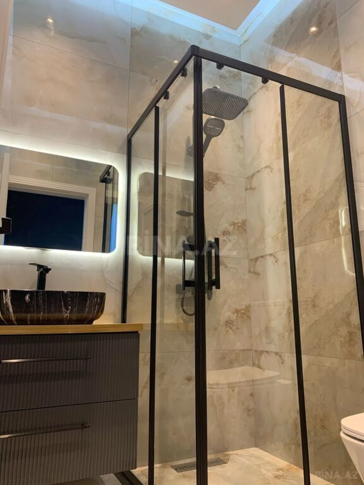 Satılır 6 otaqlı həyət evi 170 m²