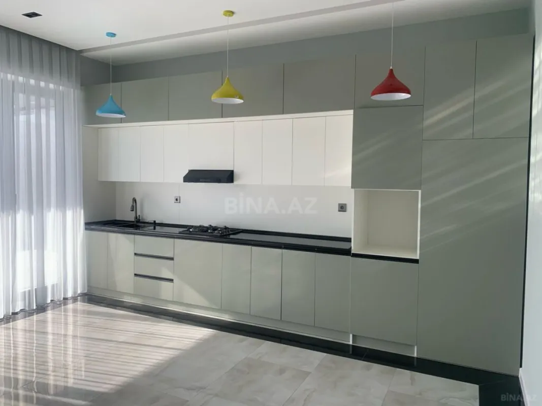 Satılır 6 otaqlı həyət evi 170 m²