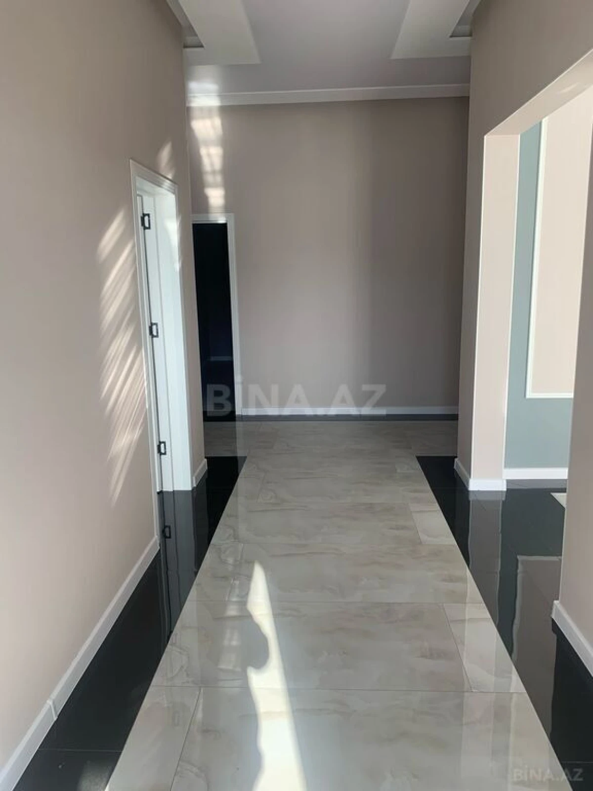 Satılır 6 otaqlı həyət evi 170 m²