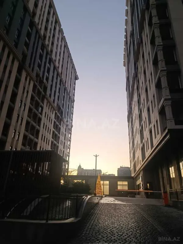 Satılır 3 otaqlı mənzil 114 m²