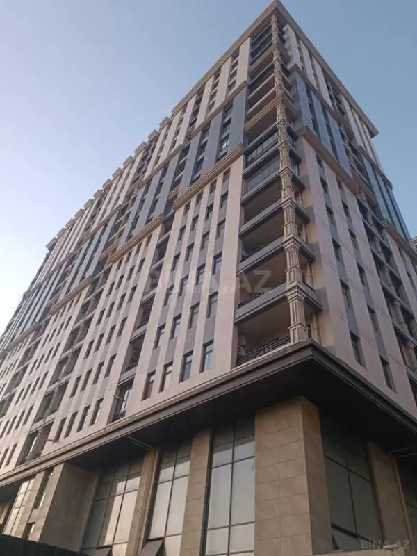 Satılır 3 otaqlı mənzil 114 m²
