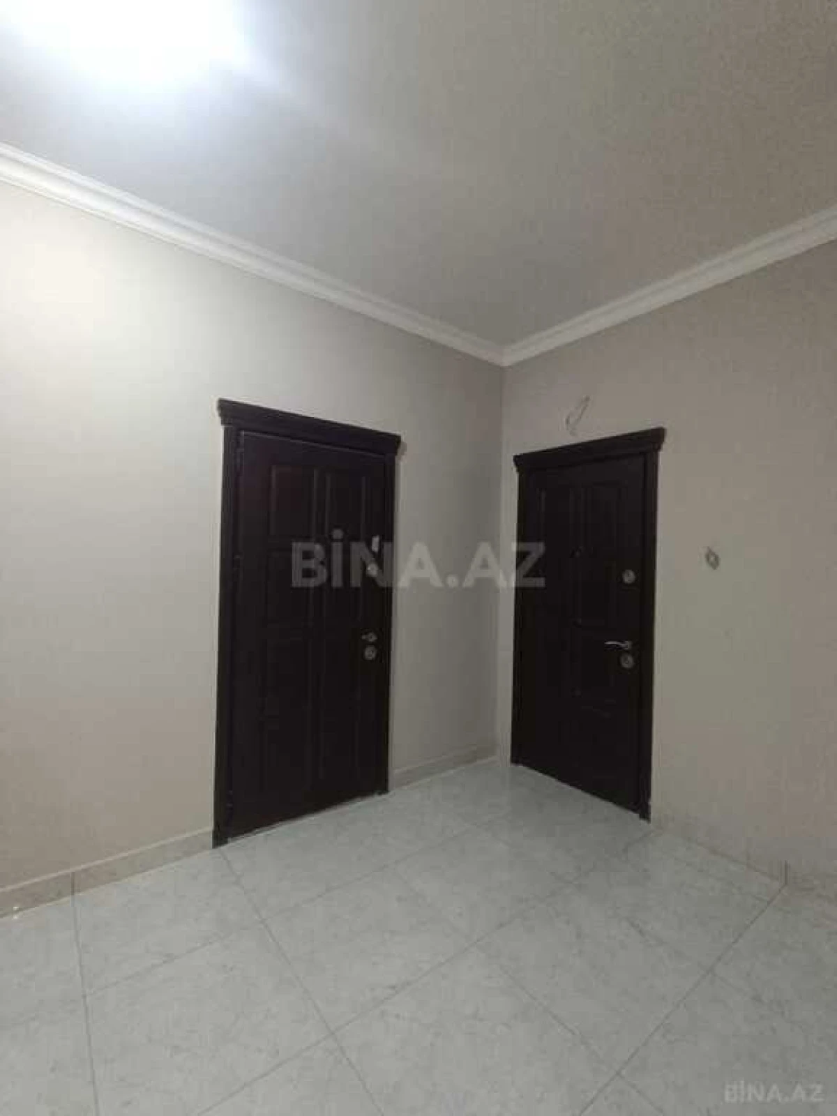 Satılır 3 otaqlı mənzil 114 m²