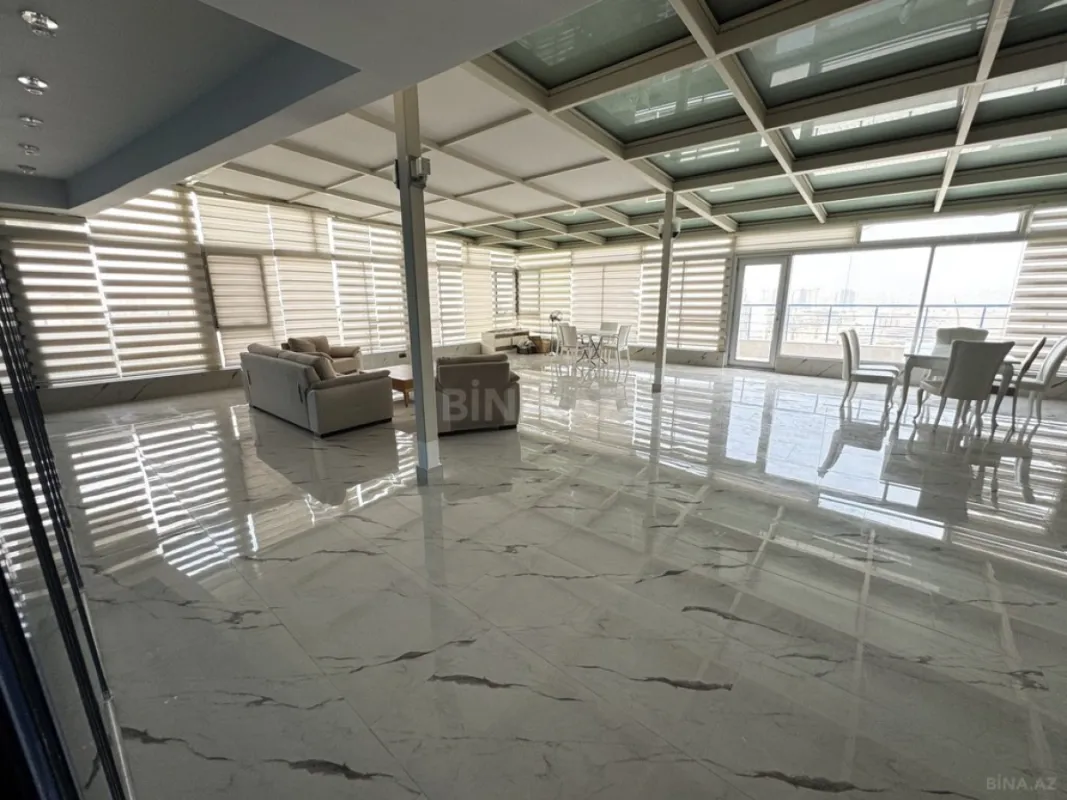 Kirayə verilir 5 otaqlı mənzil 400 m²
